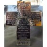 Croce cromata con l'iscrizione del CREDO